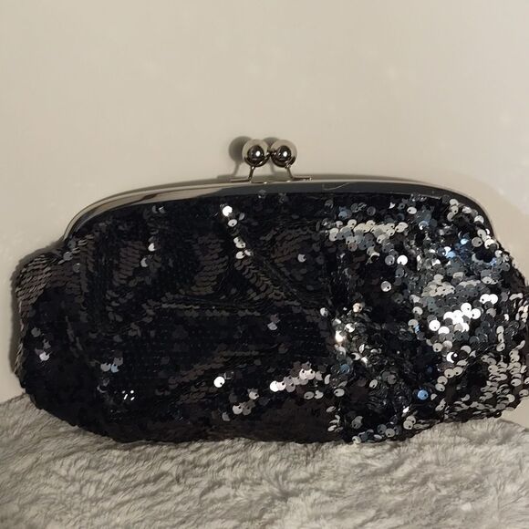 Mossimo Flip Sequined Clutch Purse - Picture 4 of 5